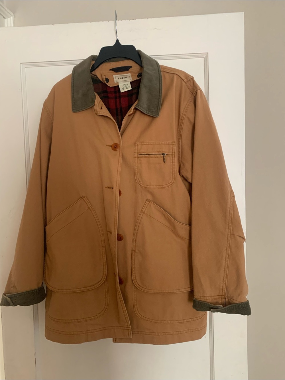 VTG LL Bean barn coat medium with primaloft plaid lining